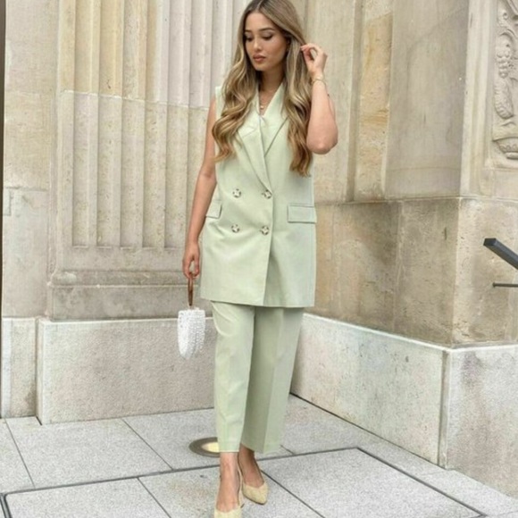 NEW ZARA SLEEVELESS BLAZER - Picture 7 of 10